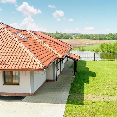 Lägenhet In With Kitchen Borcz