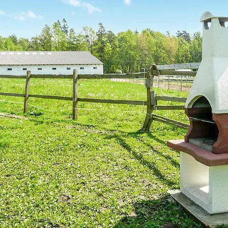 In With Kitchen * Borcz