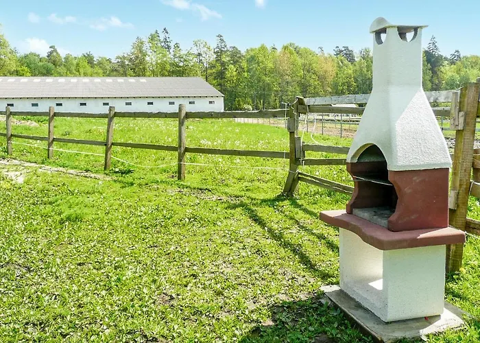 In With Kitchen * Borcz