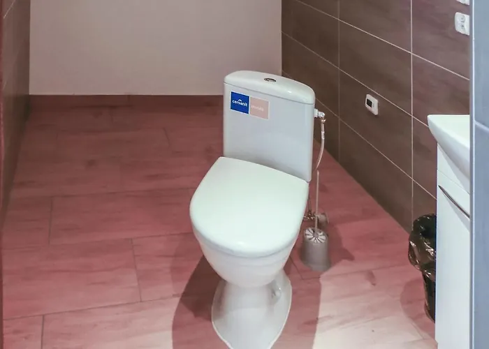 Appartamento In With Kitchen *